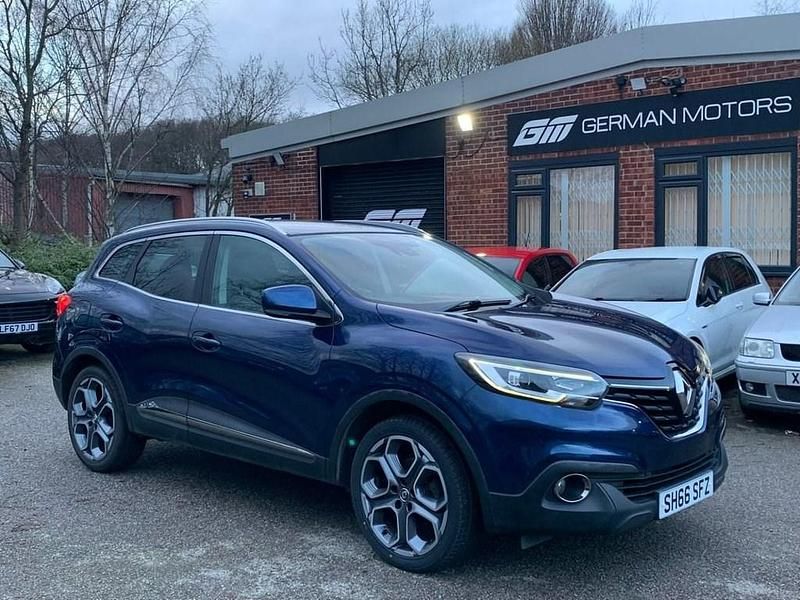 Blue Used 2016 Renault Kadjar Dynamique SUV | £6,590 (Fair price) - Image 1/4