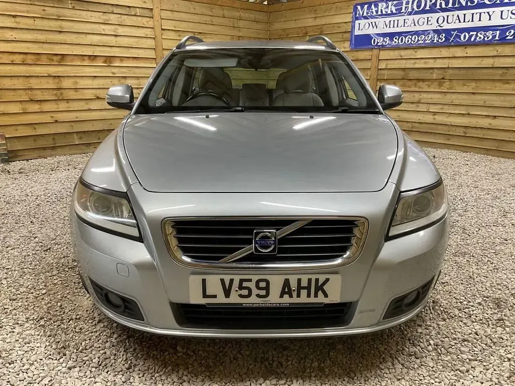 Used Volvo V50 109 HP (80 kW) 2009 Silver Estate