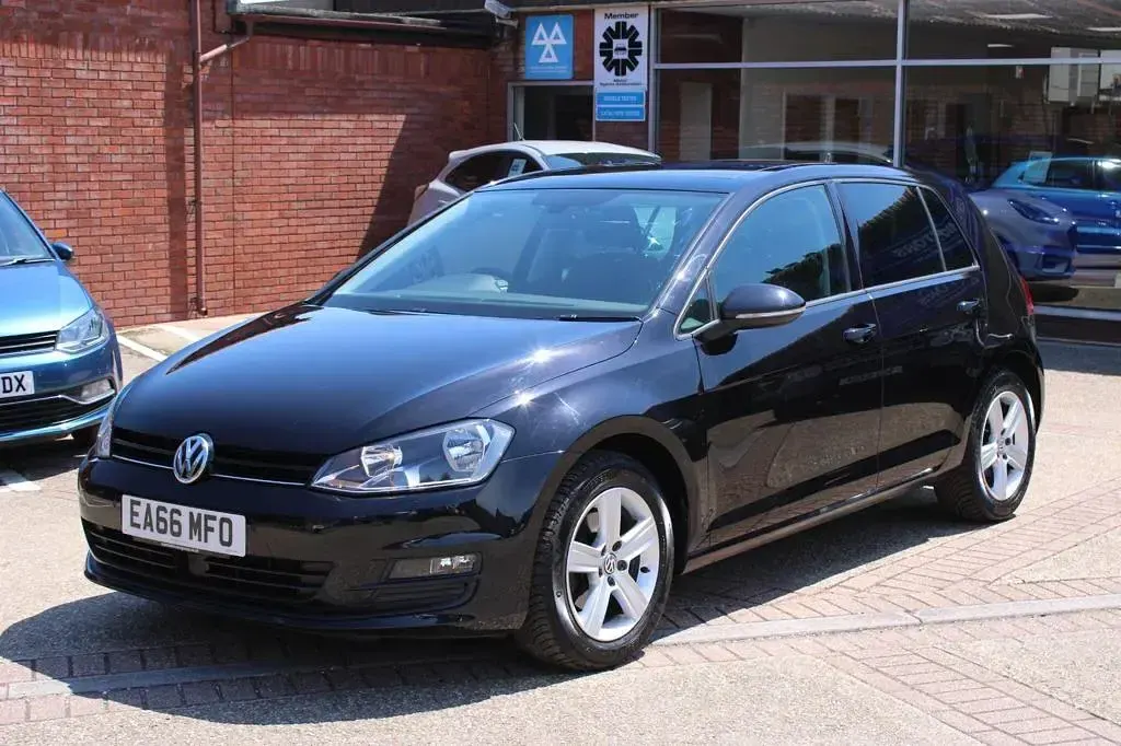 Used VW Golf VII Edition 110 HP (80 kW) 2016 Black Hatchback