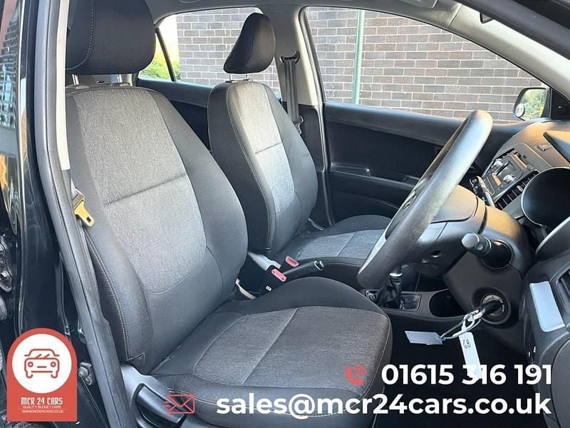 Used Kia Picanto 65 HP (47 kW) 2016 Black Hatchback