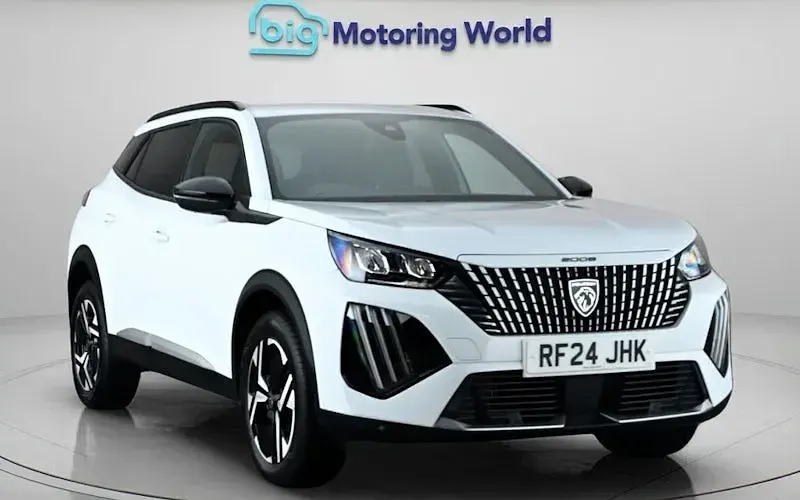 Used Peugeot 2008 Allure 131 HP (96 kW) 2024 SUV