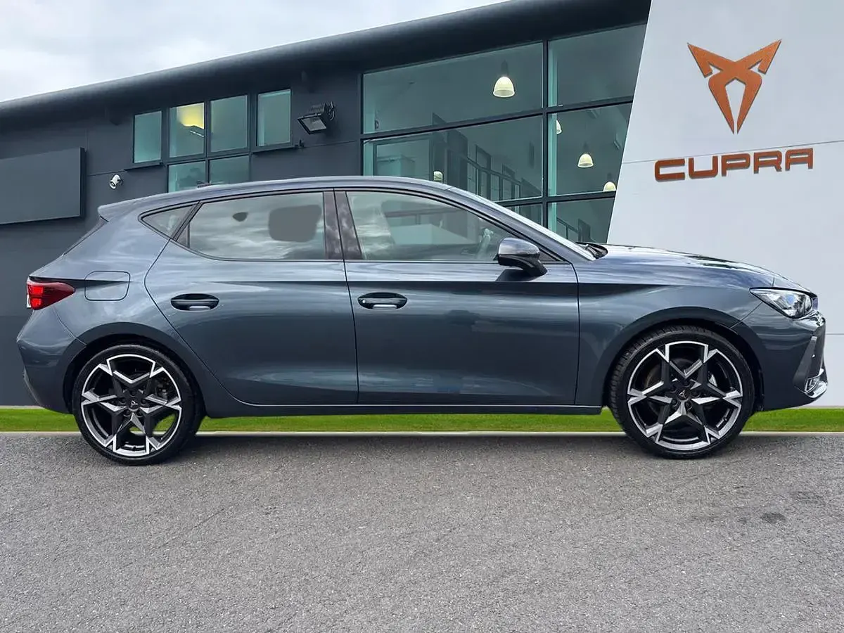 Used Cupra Leon 150 HP (110 kW) 2025 Grey Hatchback