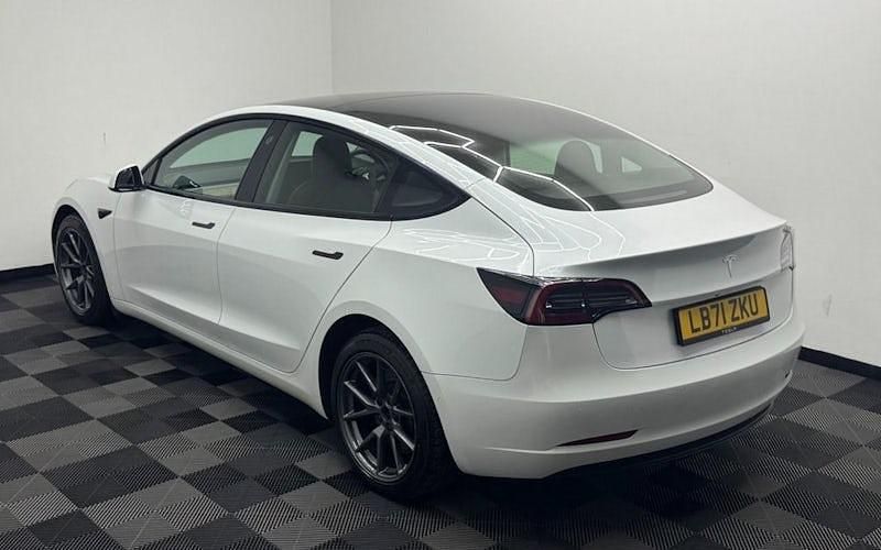 Used Tesla Model 3 Standard Range 366 kW (498 HP) 2021 White Sedan