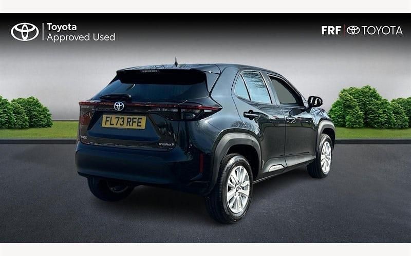 Used Toyota Yaris Hybrid 116 HP (85 kW) 2026 Estate