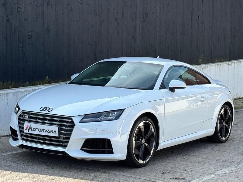 Used Audi TT Sport 197 HP (144 kW) 2022 White Hatchback
