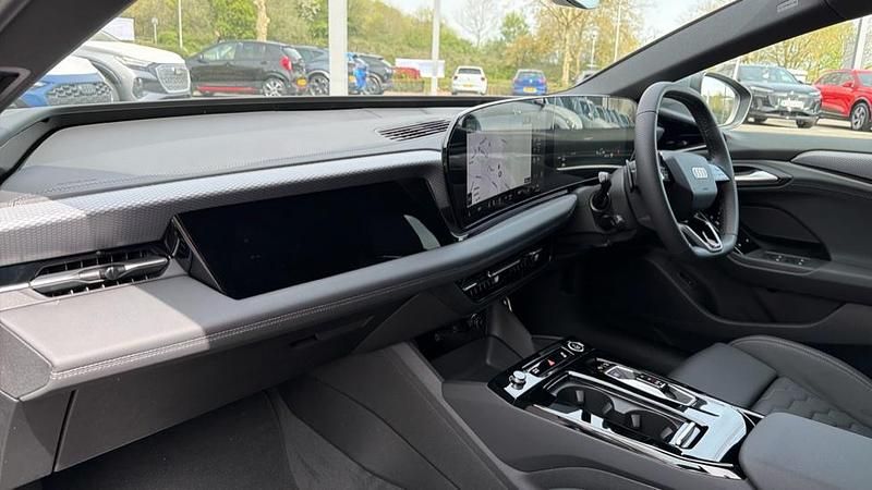 Nouă Audi A6 e-tron S-Line 269 kW (367 CP) 2025 Gri Break