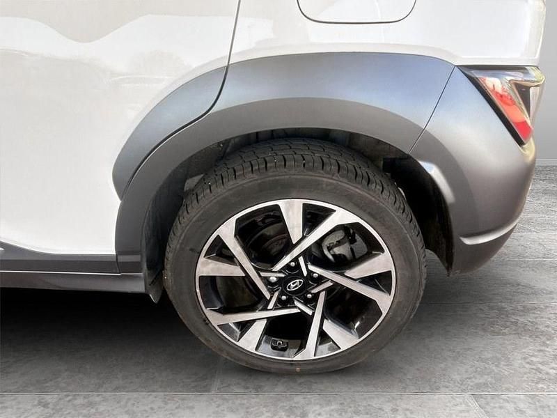 Used Hyundai Kona Premium 120 HP (88 kW) 2021 White SUV