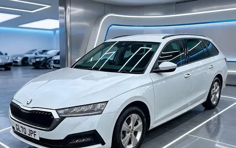 Usado Skoda Octavia SE Technology 150 CV (110 kW) 2024 Familiar