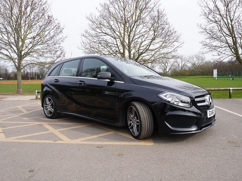 Used Mercedes B180 Executive 109 HP (80 kW) 2016 Black MPV