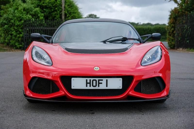 Used Lotus Exige 402 HP (295 kW) 2021 Red Coupe