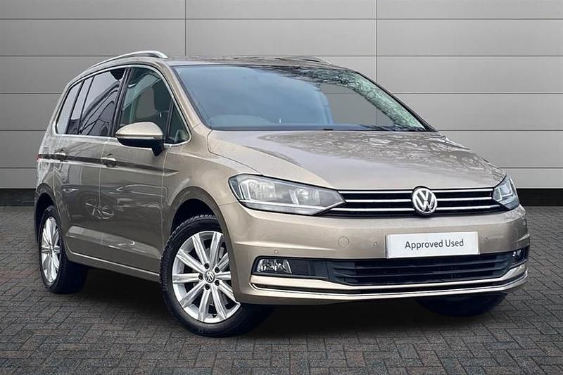 Used VW Touran SEL 150 HP (110 kW) 2019 Titanium beige MPV