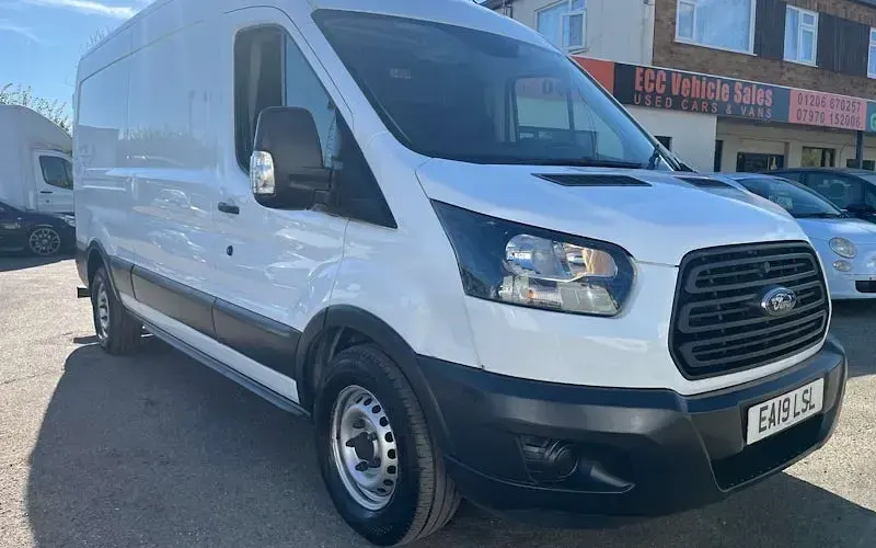Used Ford Transit 131 HP (96 kW) 2019 White Van