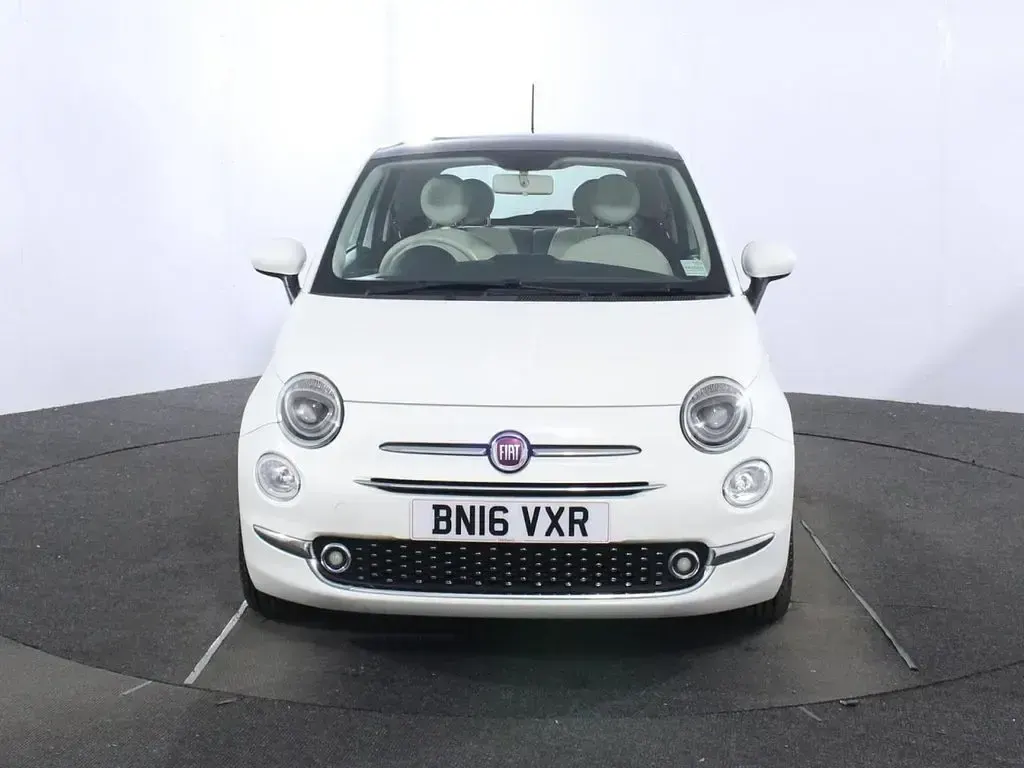 Used Fiat 500 Lounge 69 HP (50 kW) 2016 White Hatchback