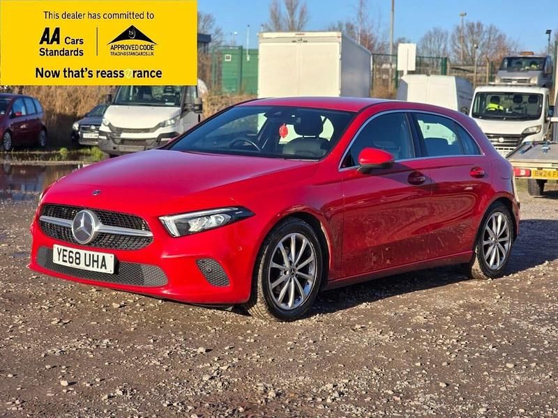 Used Mercedes A180 Executive 116 HP (85 kW) 2018 Red Hatchback