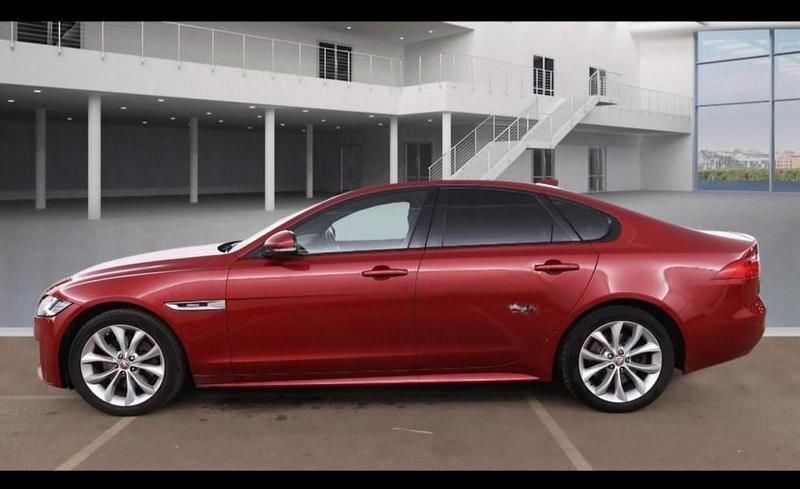 Used Jaguar XF R-Sport 180 HP (132 kW) 2019 Red Sedan
