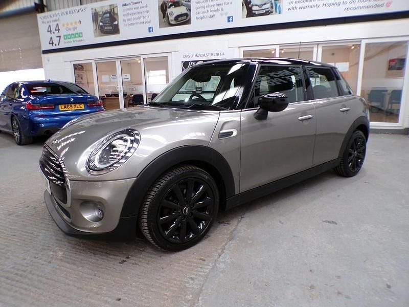 Used Mini Cooper Classic 2019 Silver Hatchback