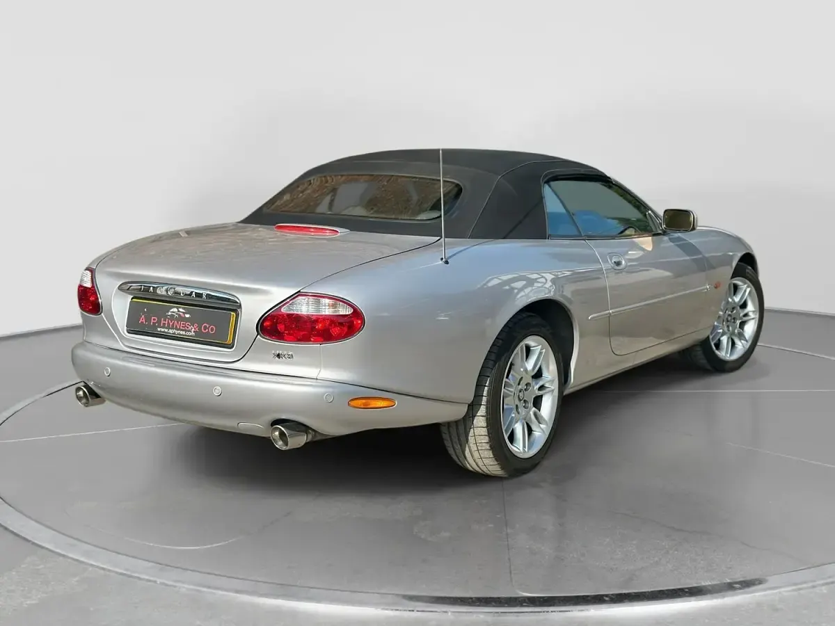 Used Jaguar XK8 290 HP (213 kW) 2001 Silver Cabriolet