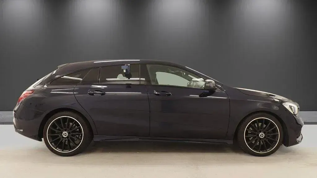 Used Mercedes CLA220 Shooting Brake AMG line 170 HP (125 kW) 2019 Blue Estate