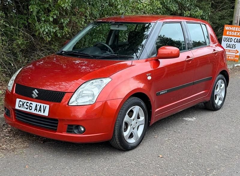 Used Suzuki Swift GLX 102 HP (75 kW) 2006 Orange Hatchback