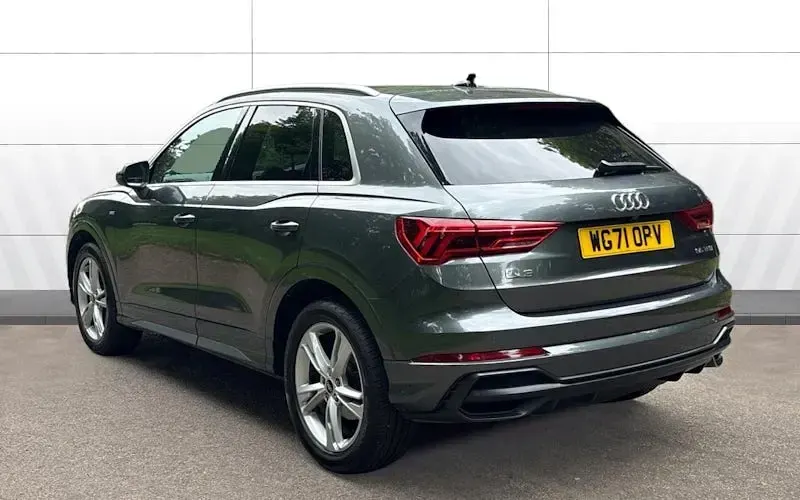 Begagnad Audi Q3 S-Line 150 HK (110 kW) 2023 SUV