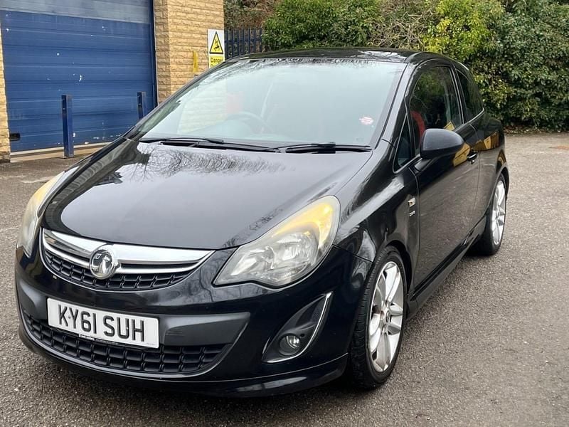 Used Vauxhall Corsa SRi 100 HP (73 kW) 2012 Black Hatchback