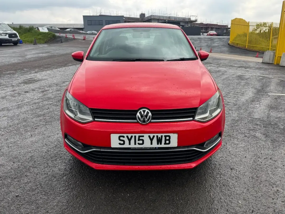 Usado VW Polo SE 2015 Vermelho Citadino