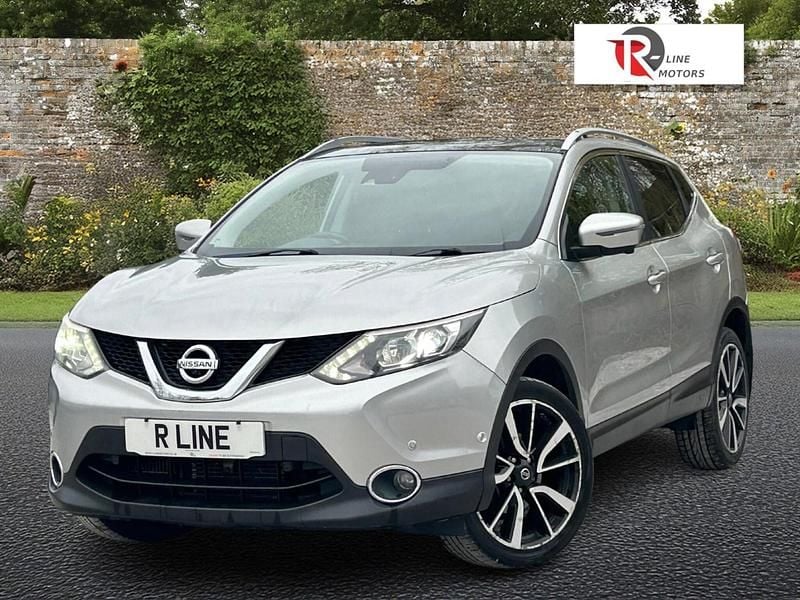 Used Nissan Qashqai Tekna 2014 Silver SUV