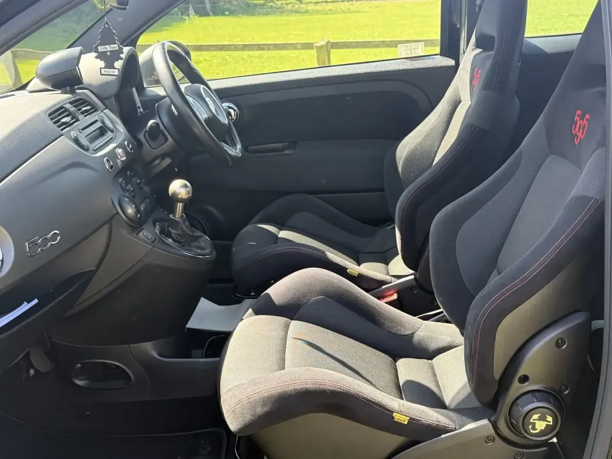 Usado Abarth 595 Competizione 160 CV (117 kW) 2014 Negro Utilitario