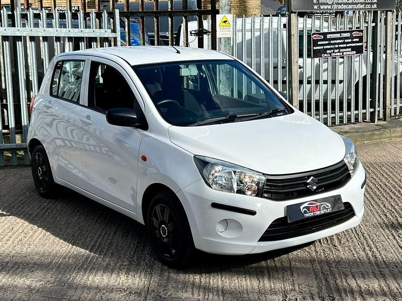 Used Suzuki Celerio 68 HP (50 kW) 2016 White Hatchback