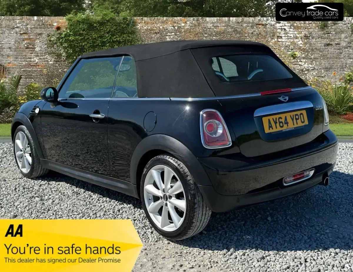 Używany Mini Cooper Cabriolet 122 KM (89 kW) 2014 Czarny Kabriolet