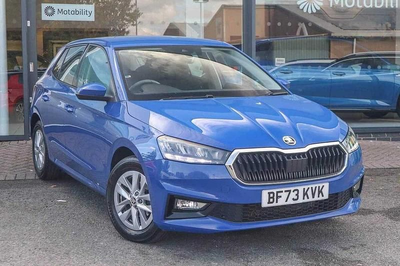 Energy blue Used 2023 Skoda Fabia Comfort Hatchback | £14,442 (Fair price) - Image 1/4