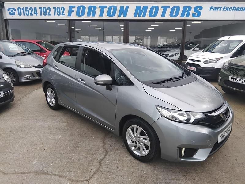 Used Honda Jazz SE 2017 Silver Hatchback
