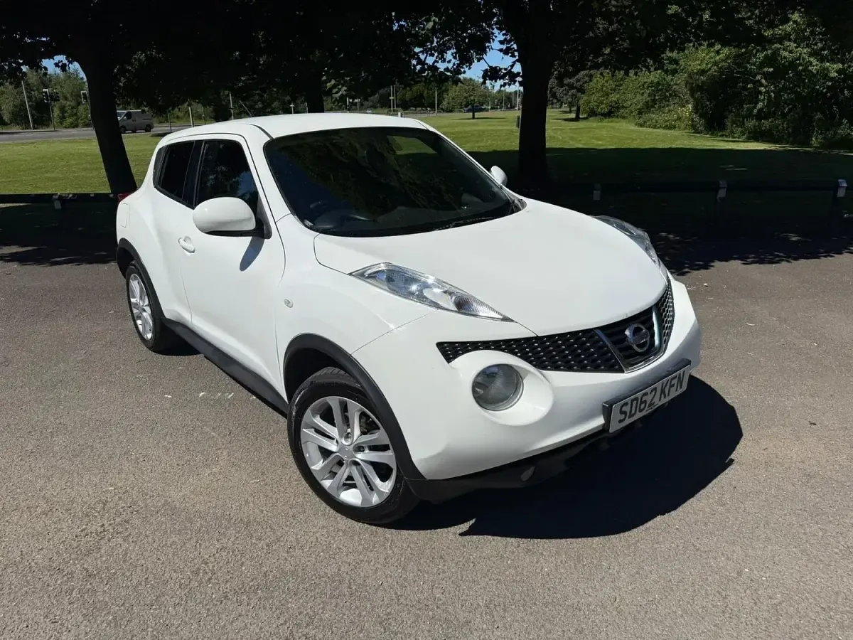 Used Nissan Juke Acenta 117 HP (86 kW) 2012 White SUV