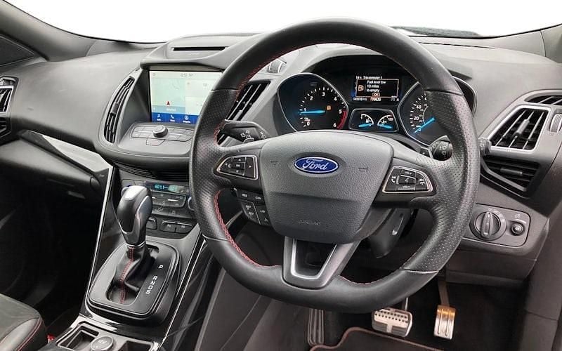 Used Ford Kuga ST-Line 120 HP (88 kW) 2019 White SUV