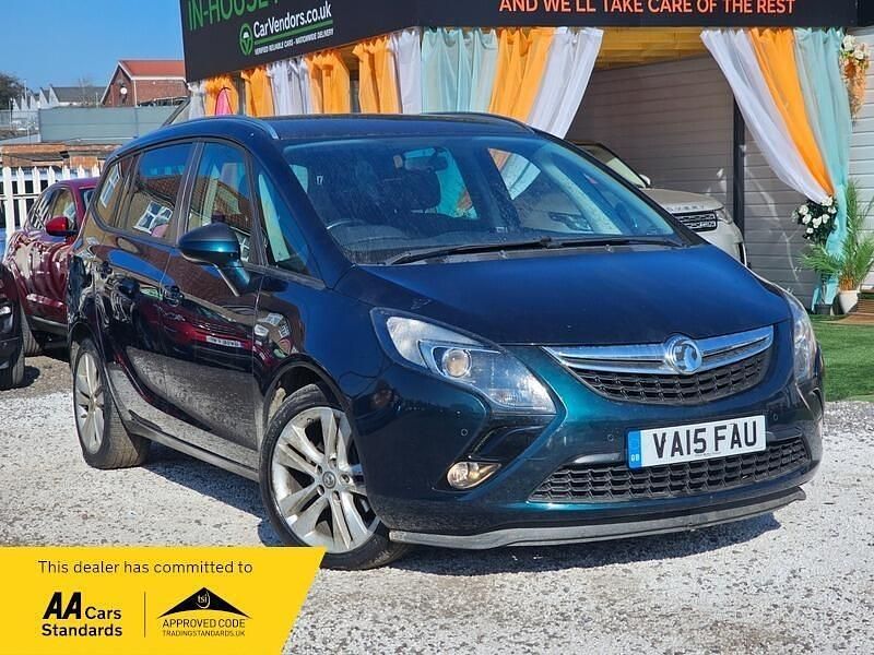 Used Vauxhall Zafira Tourer SRi 140 HP (102 kW) 2015 Green MPV