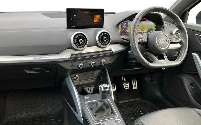 Used Audi Q2 Black Edition 110 HP (80 kW) 2023 Blue SUV