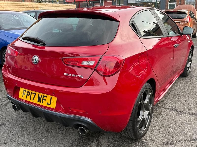 Used Alfa Romeo Giulietta Veloce 240 HP (176 kW) 2017 Red Hatchback