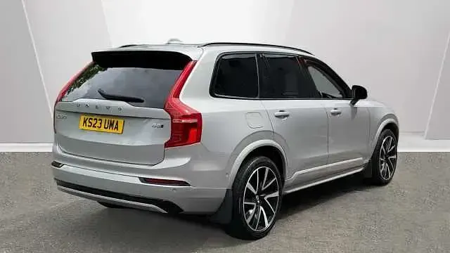 Used Volvo XC90 Plus 232 HP (170 kW) 2024 Silver SUV