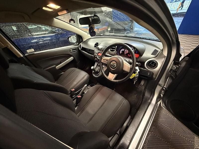 Used Mazda 2 2011 Silver Hatchback