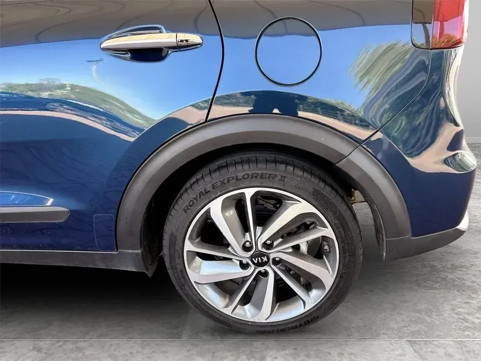 Używany Kia Niro 139 KM (102 kW) 2018 Niebieski SUV