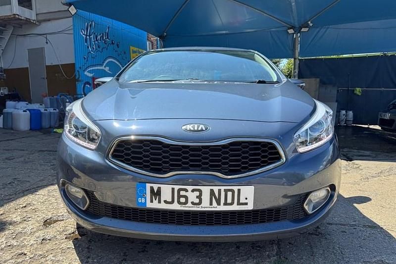 Blue Used 2013 Kia Ceed 2 Hatchback | £3,495 (Fair price) - Image 1/1