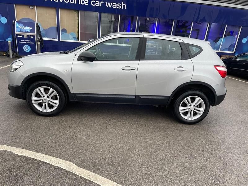 Used Nissan Qashqai Acenta 2013 Silver SUV