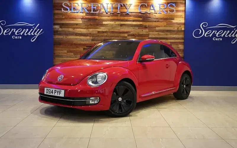 Used VW Beetle Design 105 HP (77 kW) 2014 Red Hatchback