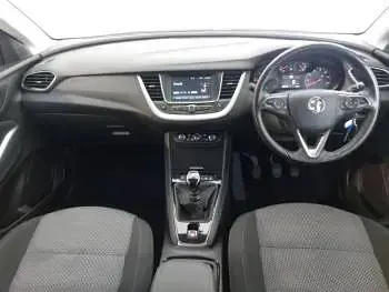 Used Vauxhall Grandland X 120 HP (88 kW) 2018 Red SUV