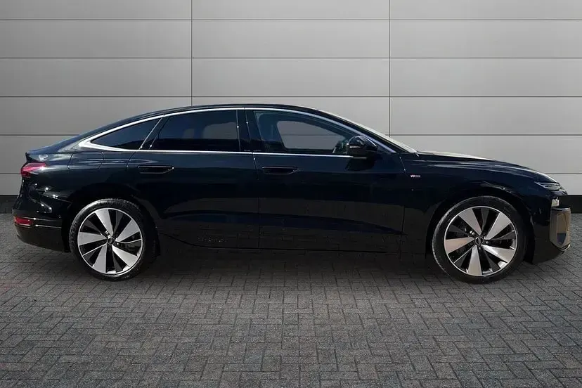 New Audi A6 e-tron S-Line 266 kW (362 HP) 2025 Mythos black Hatchback
