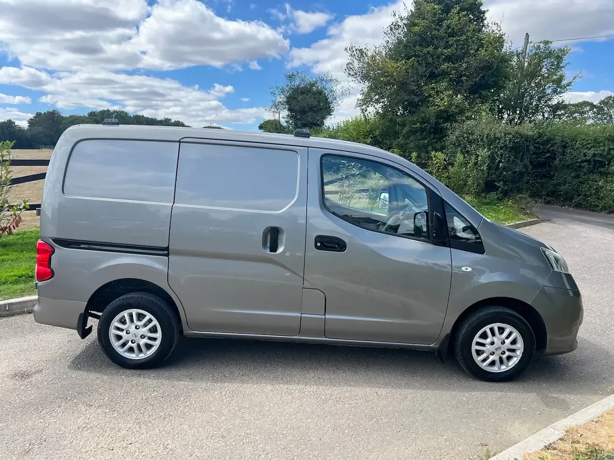 Used Nissan NV200 Tekna 2015 Grey MPV
