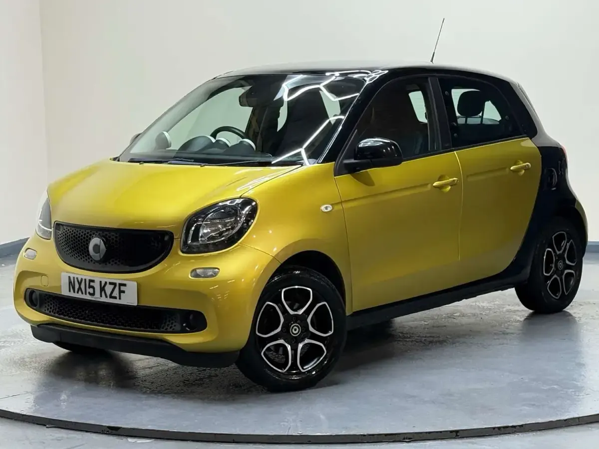 Używany Smart ForFour Premium 71 KM (52 kW) 2015 Żółty Hatchback