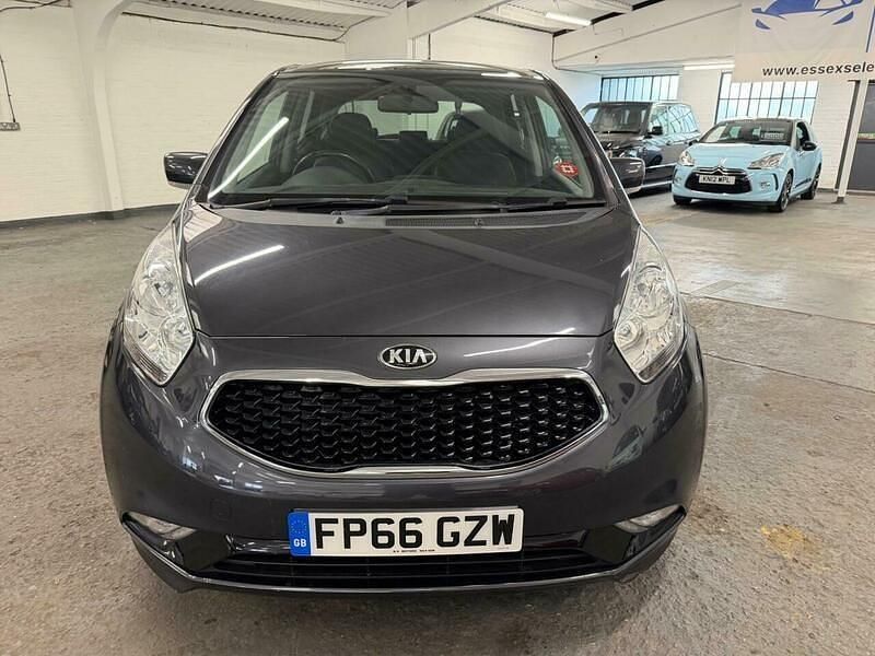 Used Kia Venga 123 HP (90 kW) 2016 Silver Hatchback
