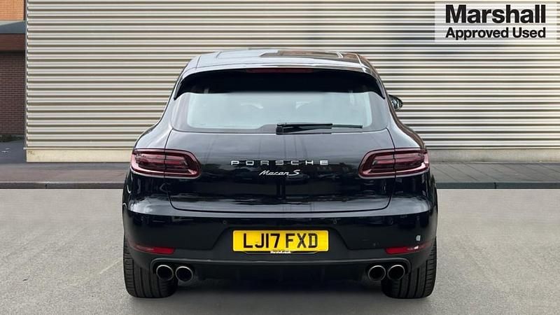 Usado Porsche Macan 340 HP (250 kW) 2017 Preto SUV