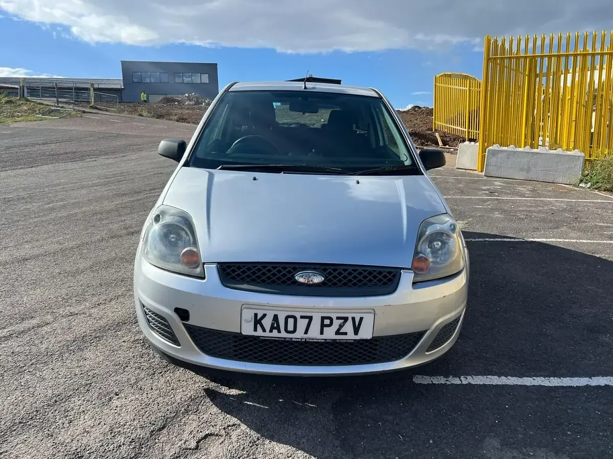 Used Ford Fiesta Style 75 HP (55 kW) 2007 Silver Hatchback